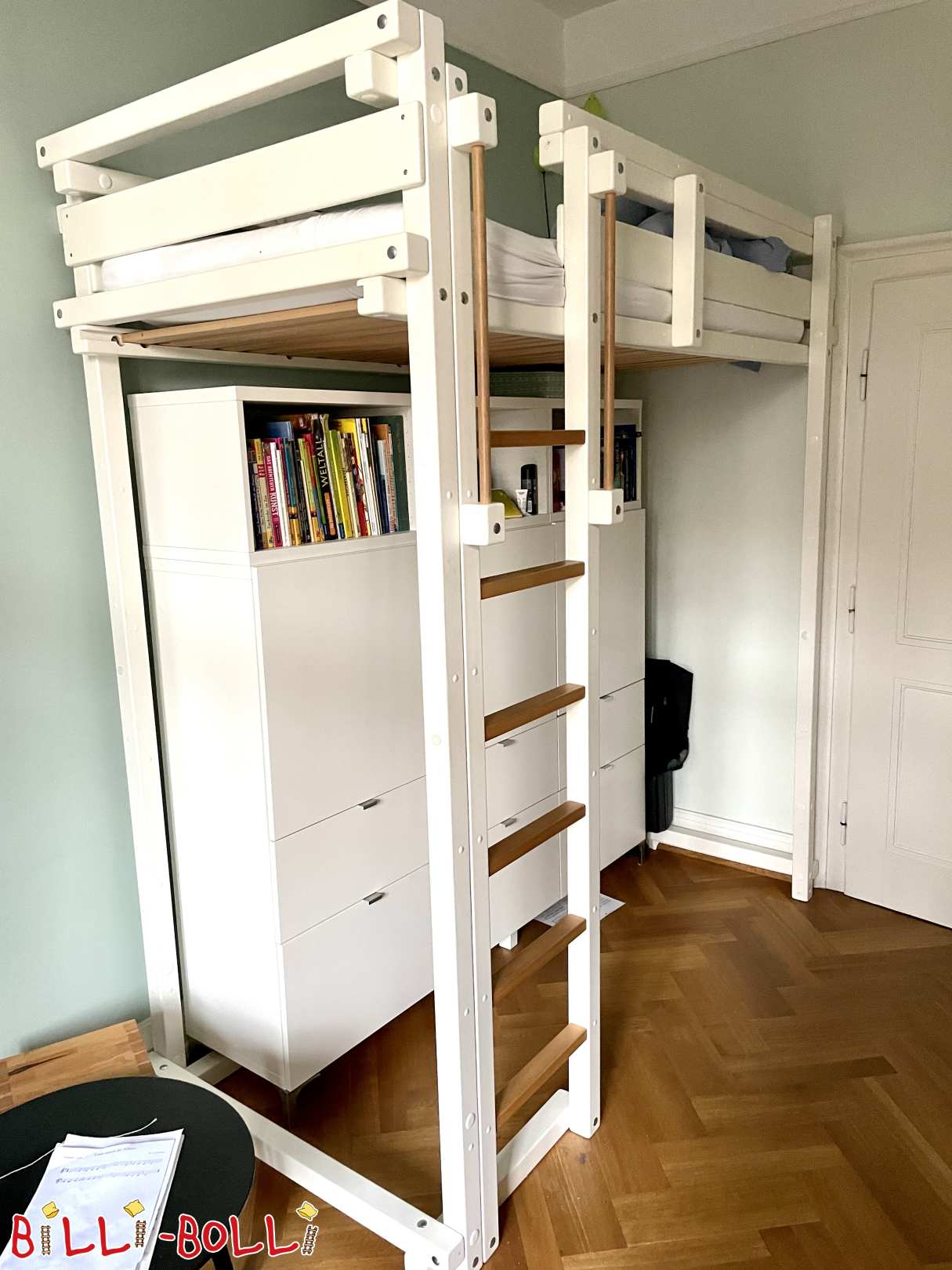 Student loft bed, 90 x 200 cm, pine white lacquered (Category: Students’ Loft Bed pre-owned)
