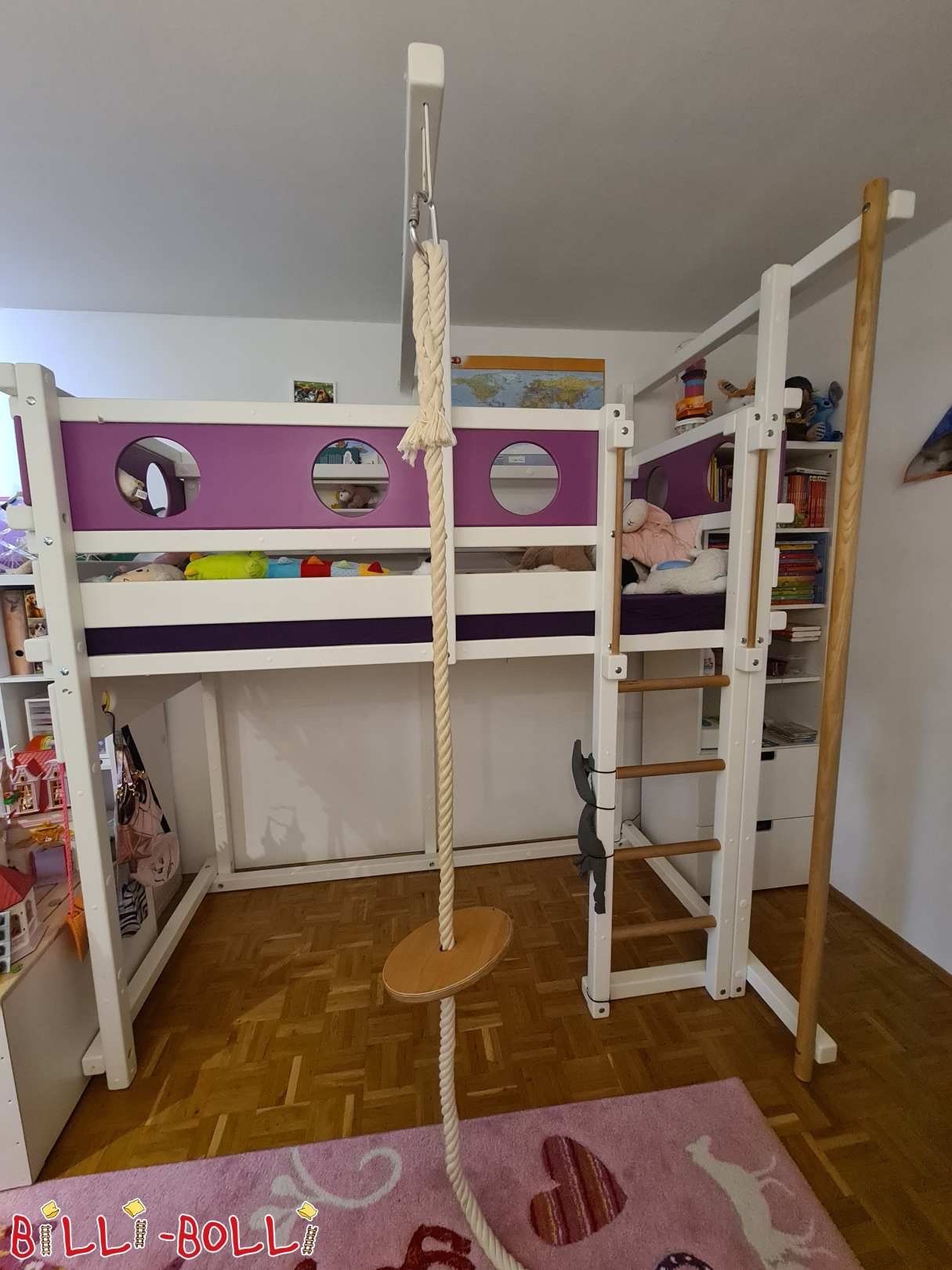 Puiki Billi-Bolli palėpės lova, kuri auga kartu su jumis baltoje pušije (Kategorija: Palėpės lova, kuri auga kartu su vaiku)