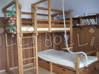 Угловая кровать 90 х 200 см, промасленная ель (Категория: Используемая двухъярусная кровать)