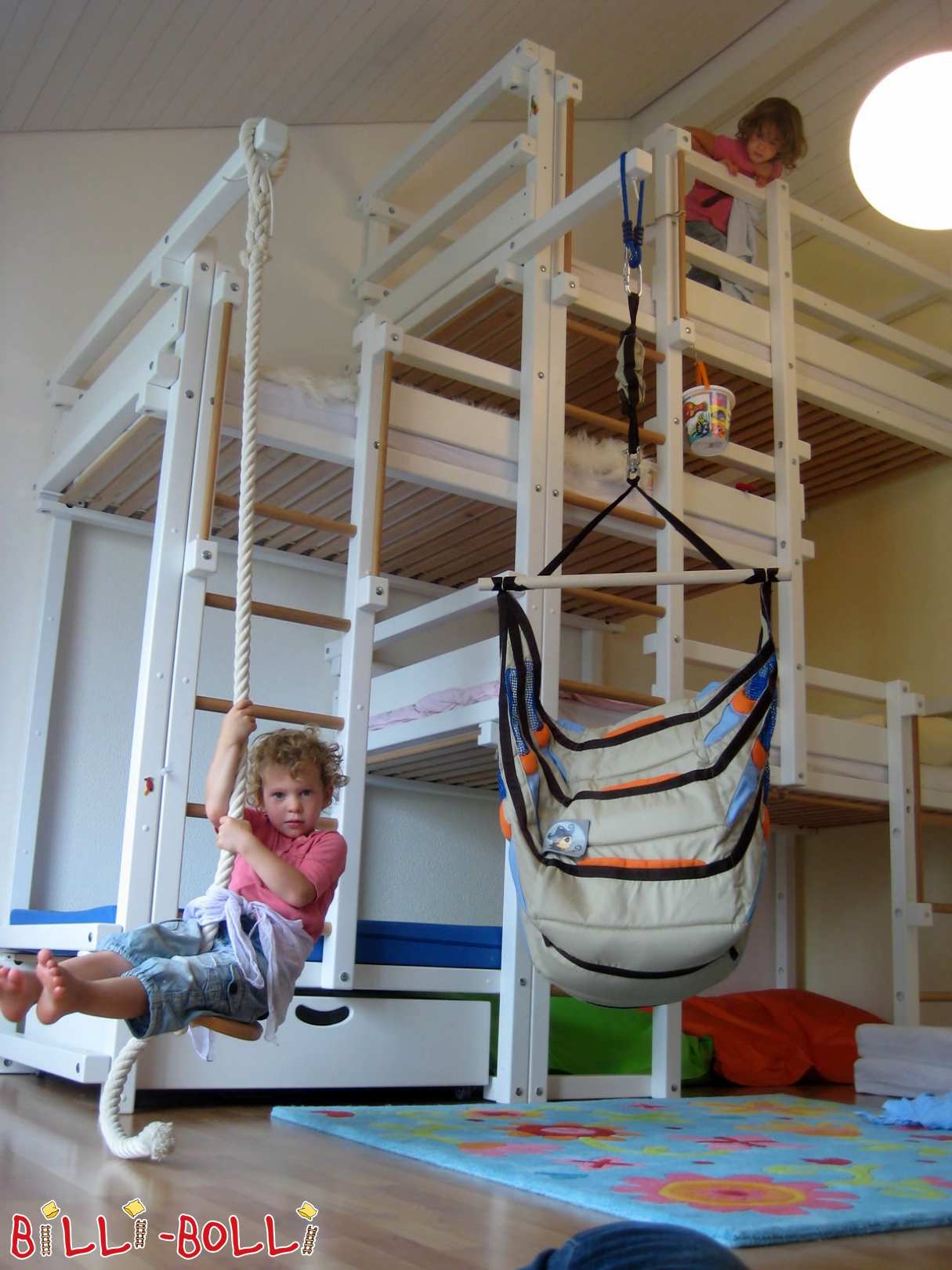 Lettu à quattru persone, offset à u latu, in faggio laccatu biancu (Category: Letto a castello per quattro persone spostato lateralmente used)