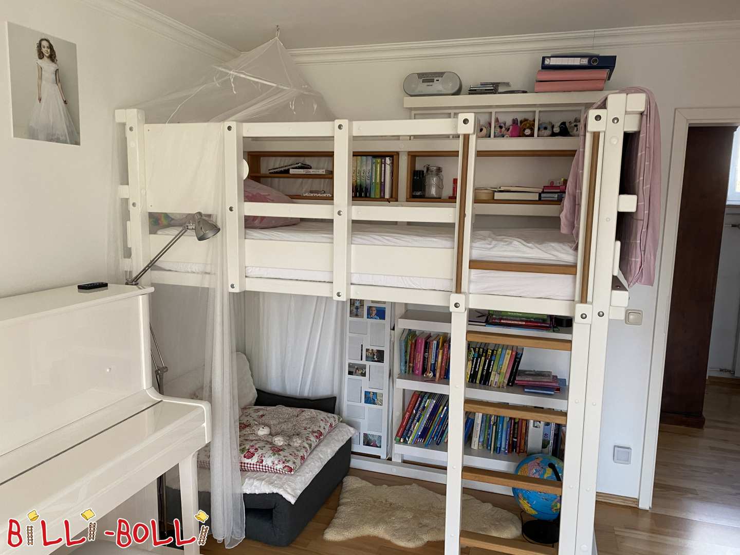 White loft bed in Munich-Trudering (Category: second hand loft bed)