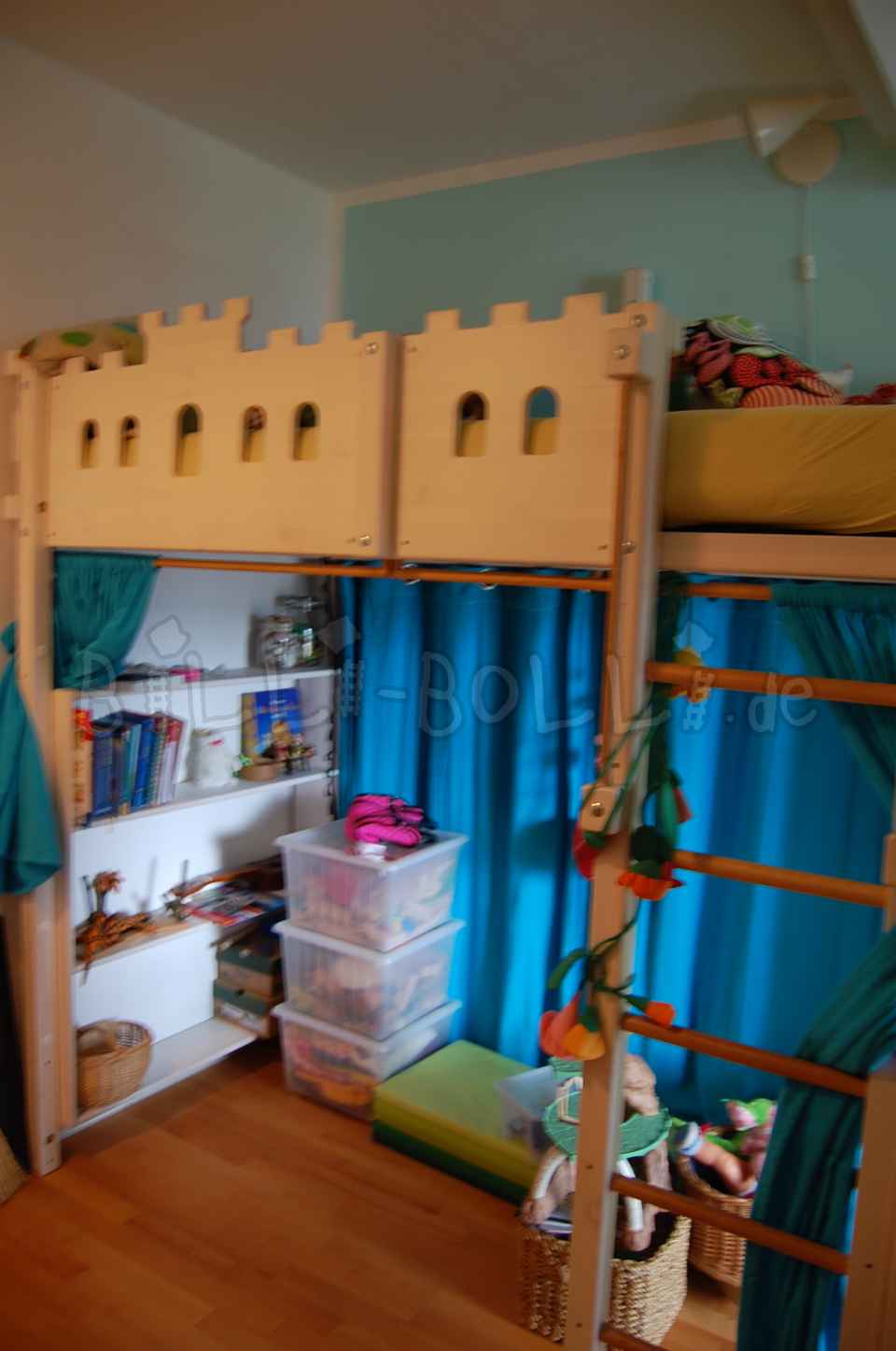 balta, auganti BilliBolli lova (Kategorija: Vaikiškos lovos ir lovos su gultais, skirtos vaikams ir paaugliams: Naudoti vaikiški baldai)