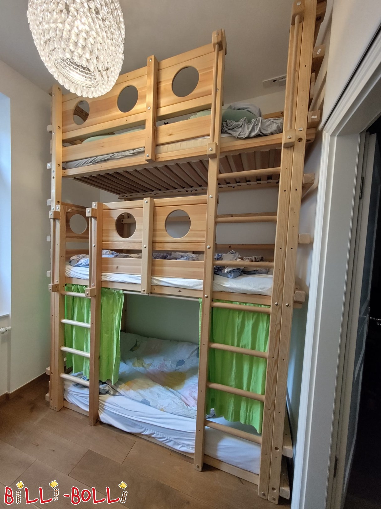 Reklamm 7104: Wolkenkratzer-Etagenbett aus Kiefernholz (Frankfurt am Main) Wolkenkratzer-Etagenbett aus Kiefernholz (Frankfurt am Main) (Kategorie: Skyscraper-Etagenbett, gebraucht)