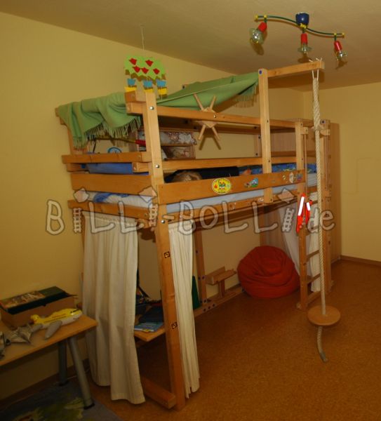 Duas camas loft feitas de abeto (Categoria: Cama alta usada)